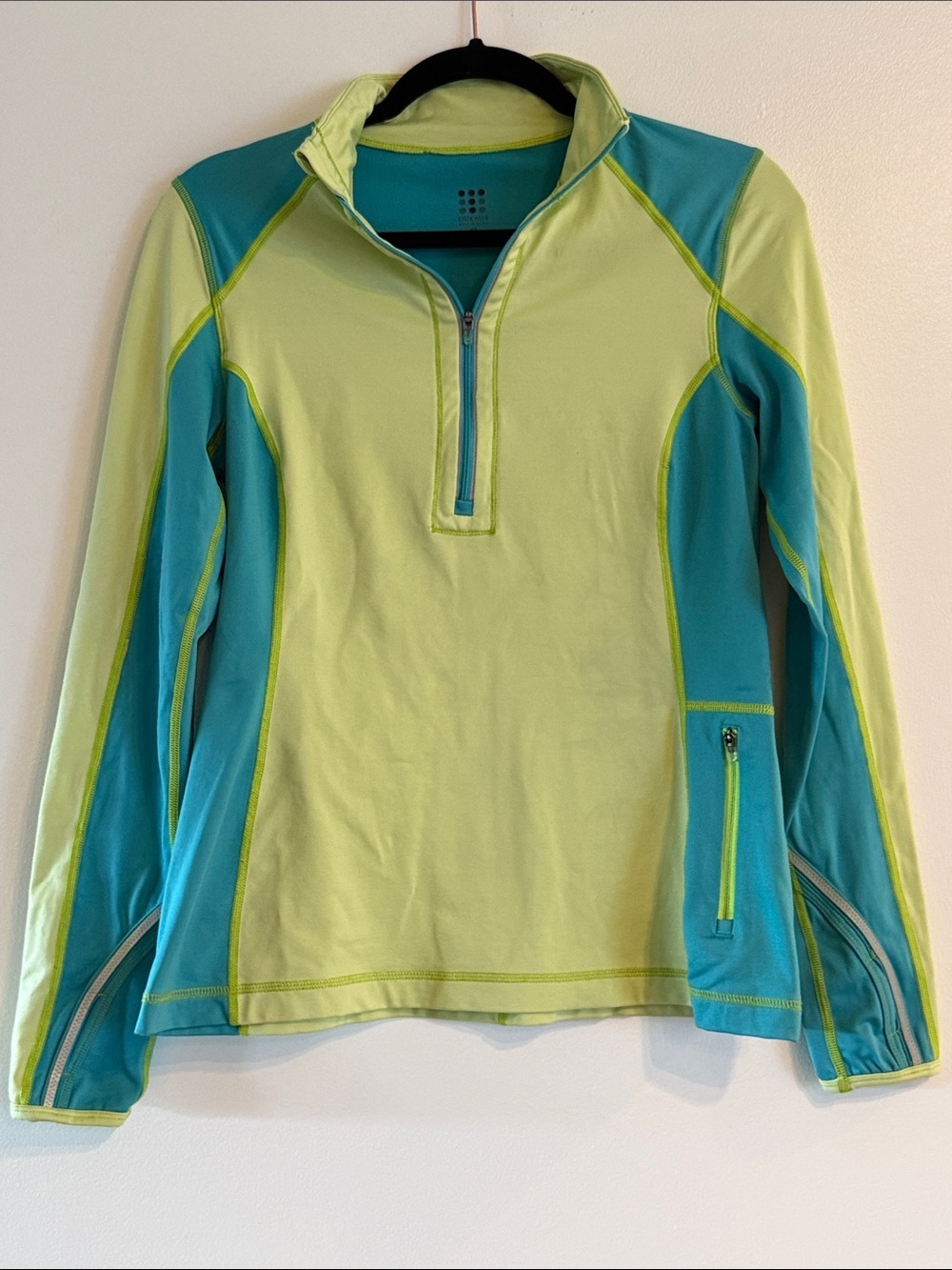 Title Nine Colorblock Half Zip Athletic Pullover Size Small